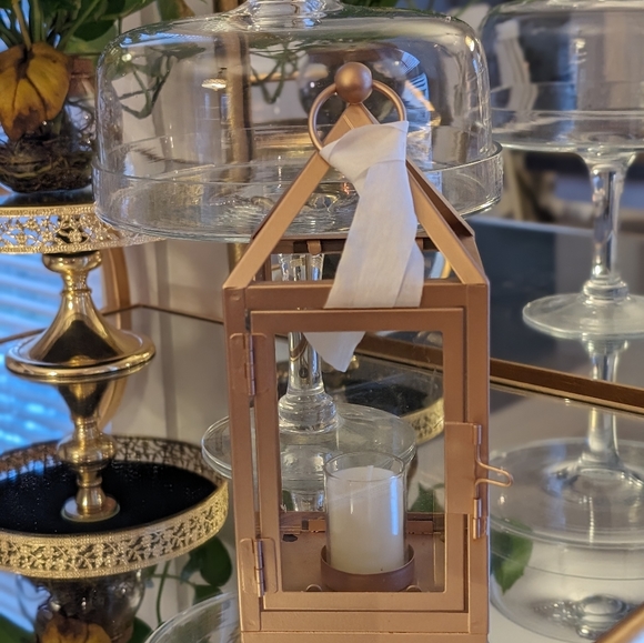 Lantern - Picture 1 of 1